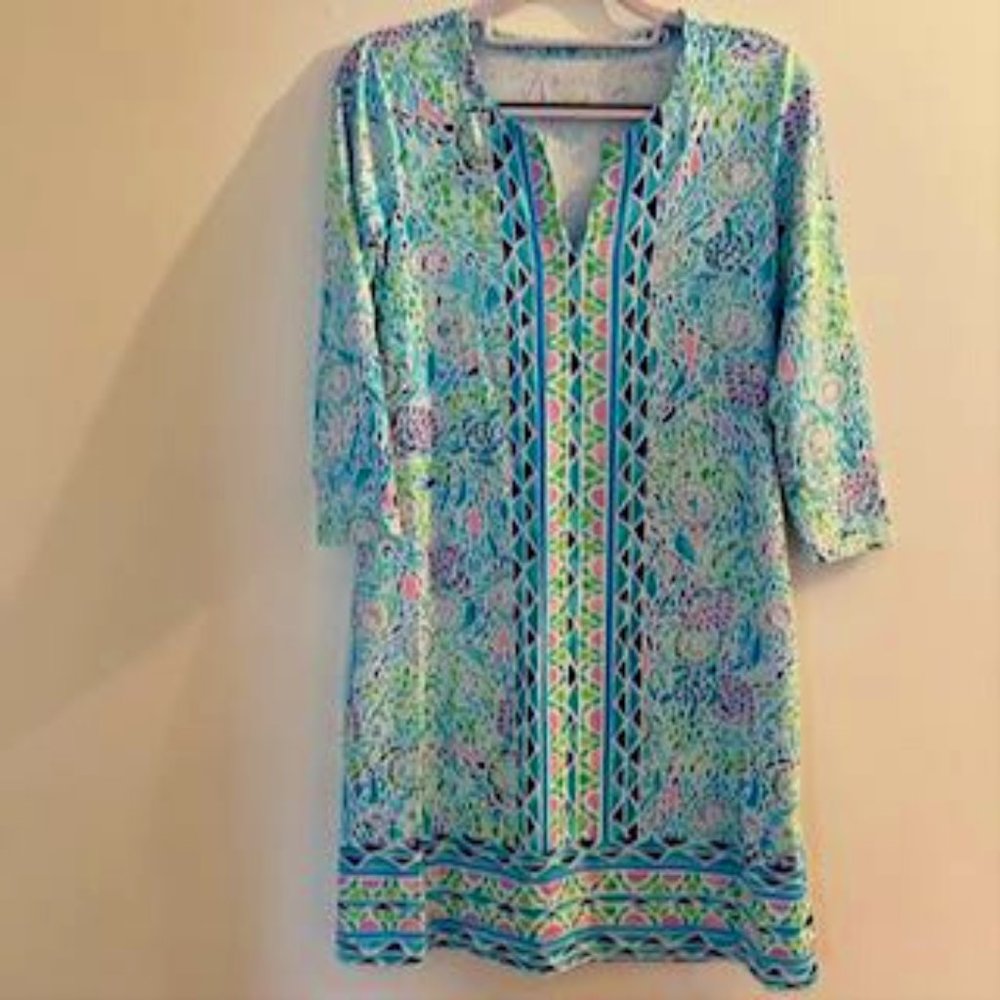 Lily Pulitzer Size S stretchy 3/4 sleeve Blue turtle pattern dress